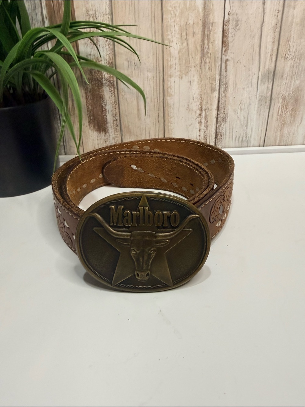 Vintage 1987 Marlboro Solid Brass Buckle Brown Leather belt